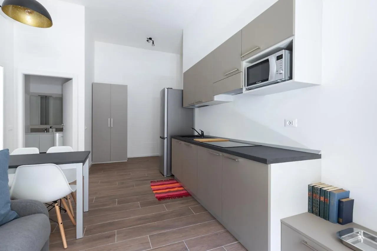 Minerva - 1 Bedroom Apartment Two Steps From Milano Centrale Mediolan